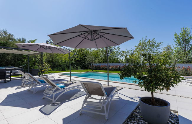 Casa de 4 quartos em Buje com piscina privada e jardim - Foto 46