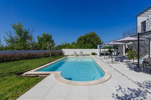Photo 44 - 3 bedroom House in Buje with private pool and garden