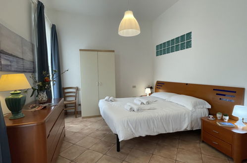Photo 9 - Appartement de 2 chambres à Imperia avec vues à la mer