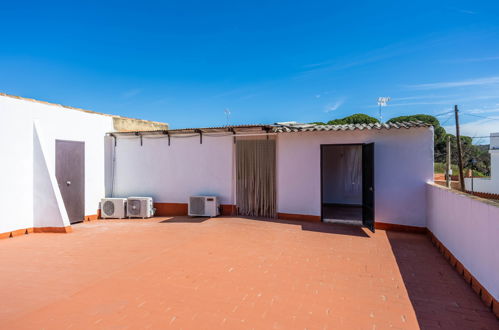 Foto 35 - Haus mit 3 Schlafzimmern in Villanueva del Río y Minas mit privater pool und garten