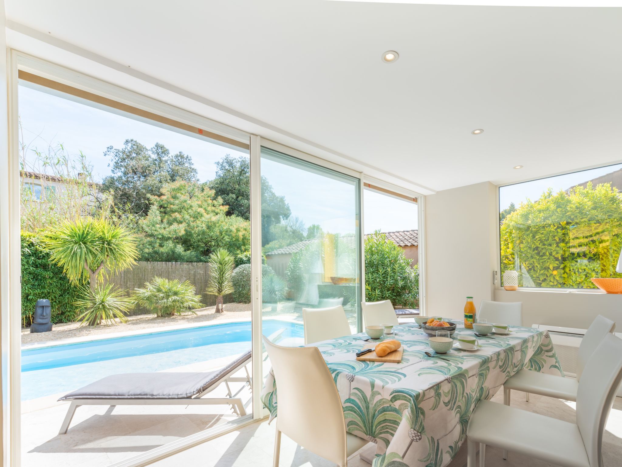 Foto 4 - Casa de 2 quartos em Cogolin com piscina privada e vistas do mar