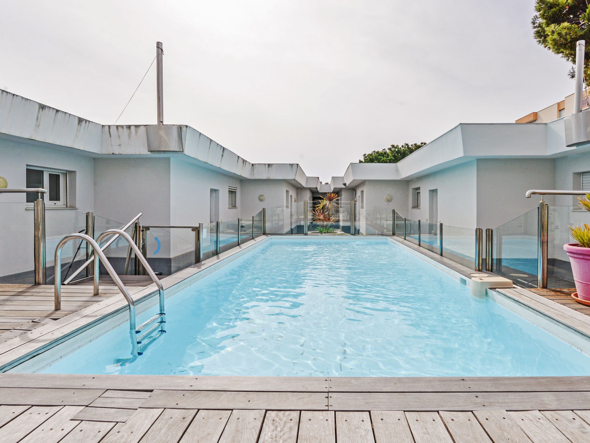 Photo 16 - Appartement de 2 chambres à Saint-Laurent-du-Var avec piscine et terrasse