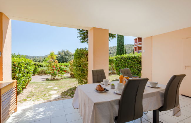 Apartamento de 1 quarto em Saint-Raphaël com piscina e jardim - Foto 6