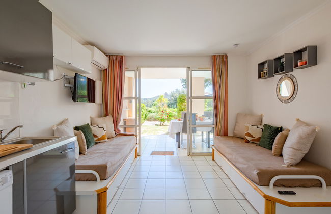 Apartamento de 1 quarto em Saint-Raphaël com piscina e jardim - Foto 8