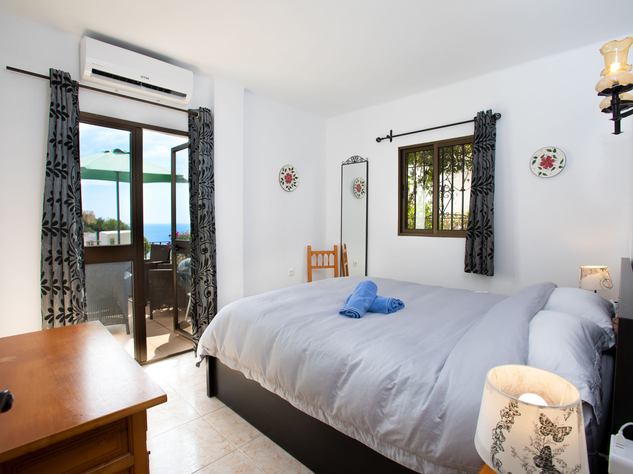 Foto 5 - Apartamento de 2 quartos em Nerja com piscina e vistas do mar