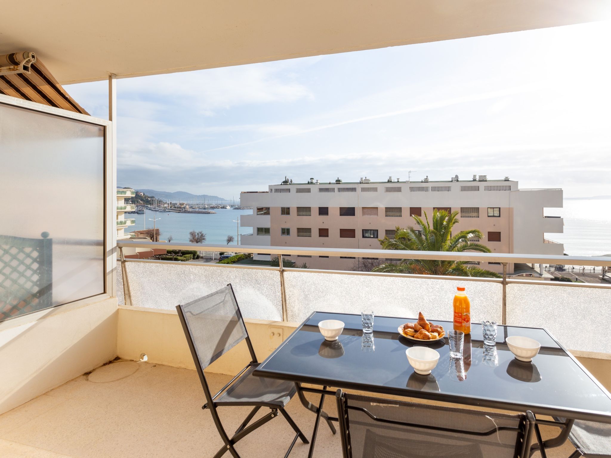 Foto 1 - Apartment in Le Lavandou mit terrasse und blick aufs meer