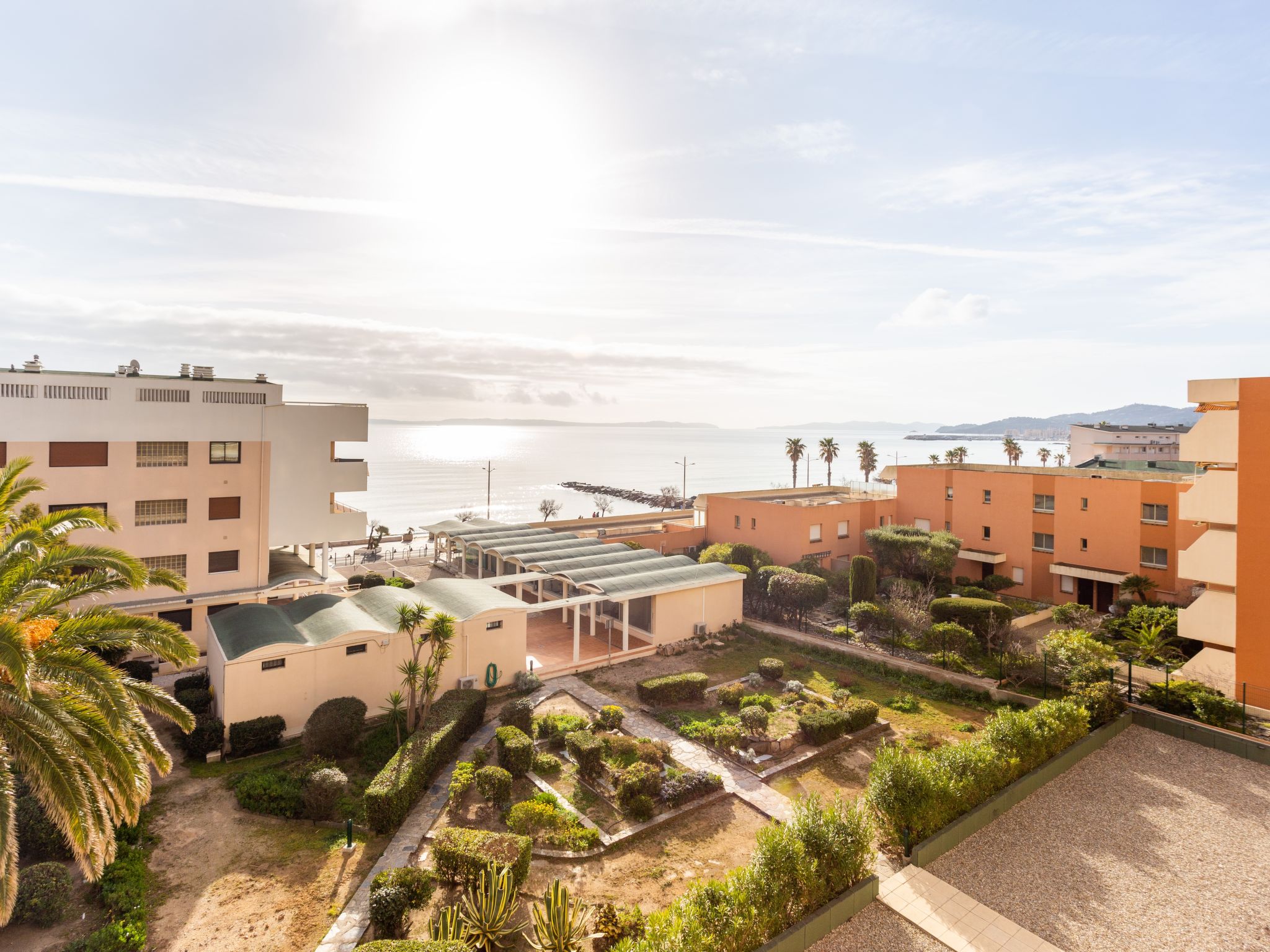 Foto 12 - Apartment in Le Lavandou mit terrasse und blick aufs meer