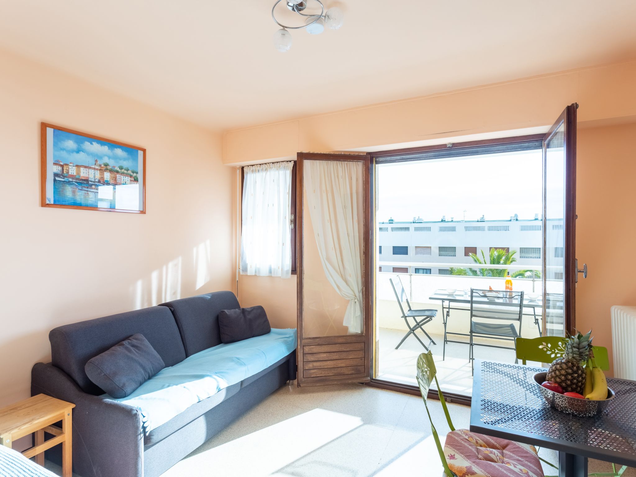 Foto 2 - Apartamento em Le Lavandou com terraço e vistas do mar