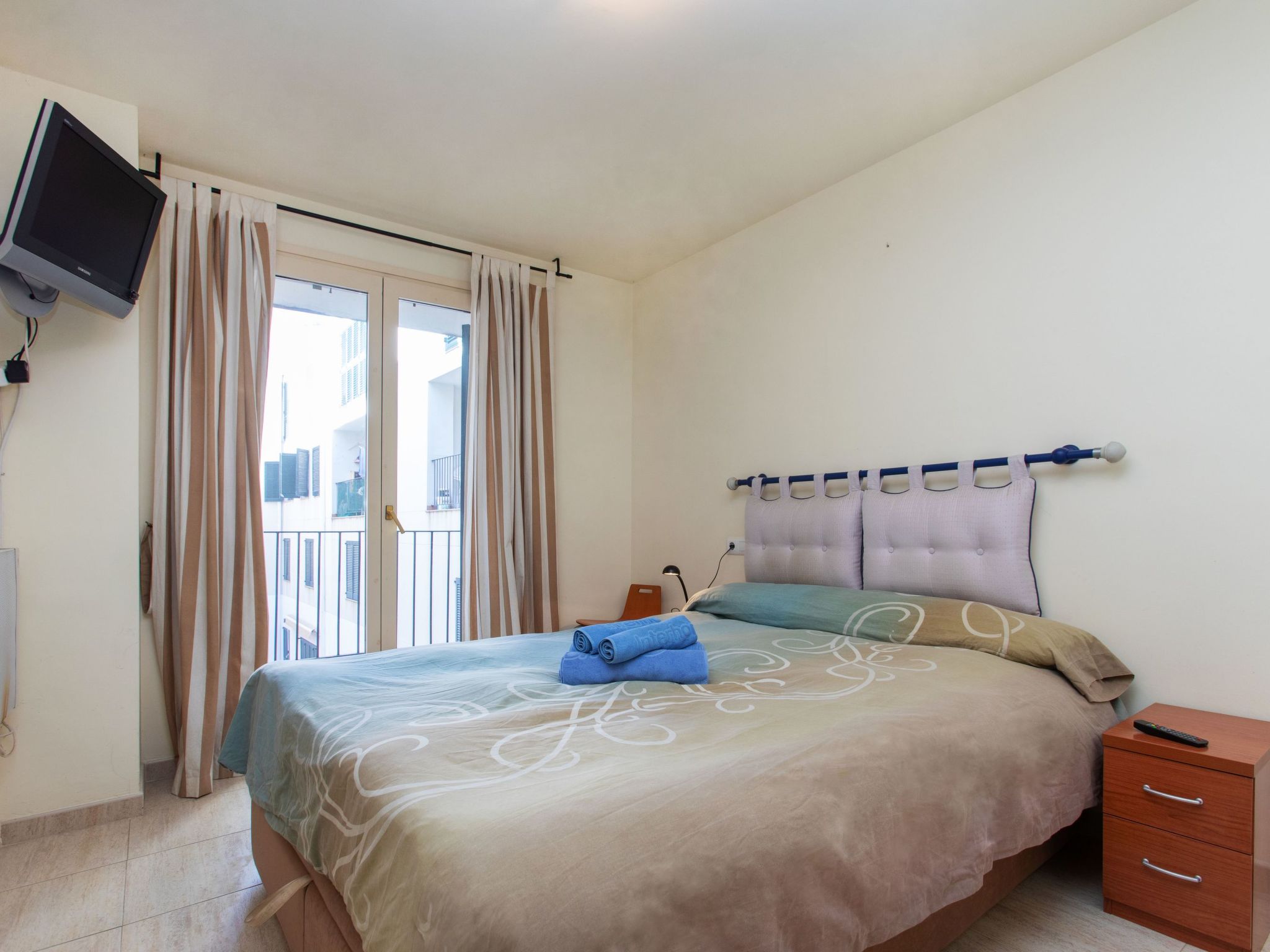 Foto 4 - Appartamento con 2 camere da letto a Tossa de Mar con vista mare