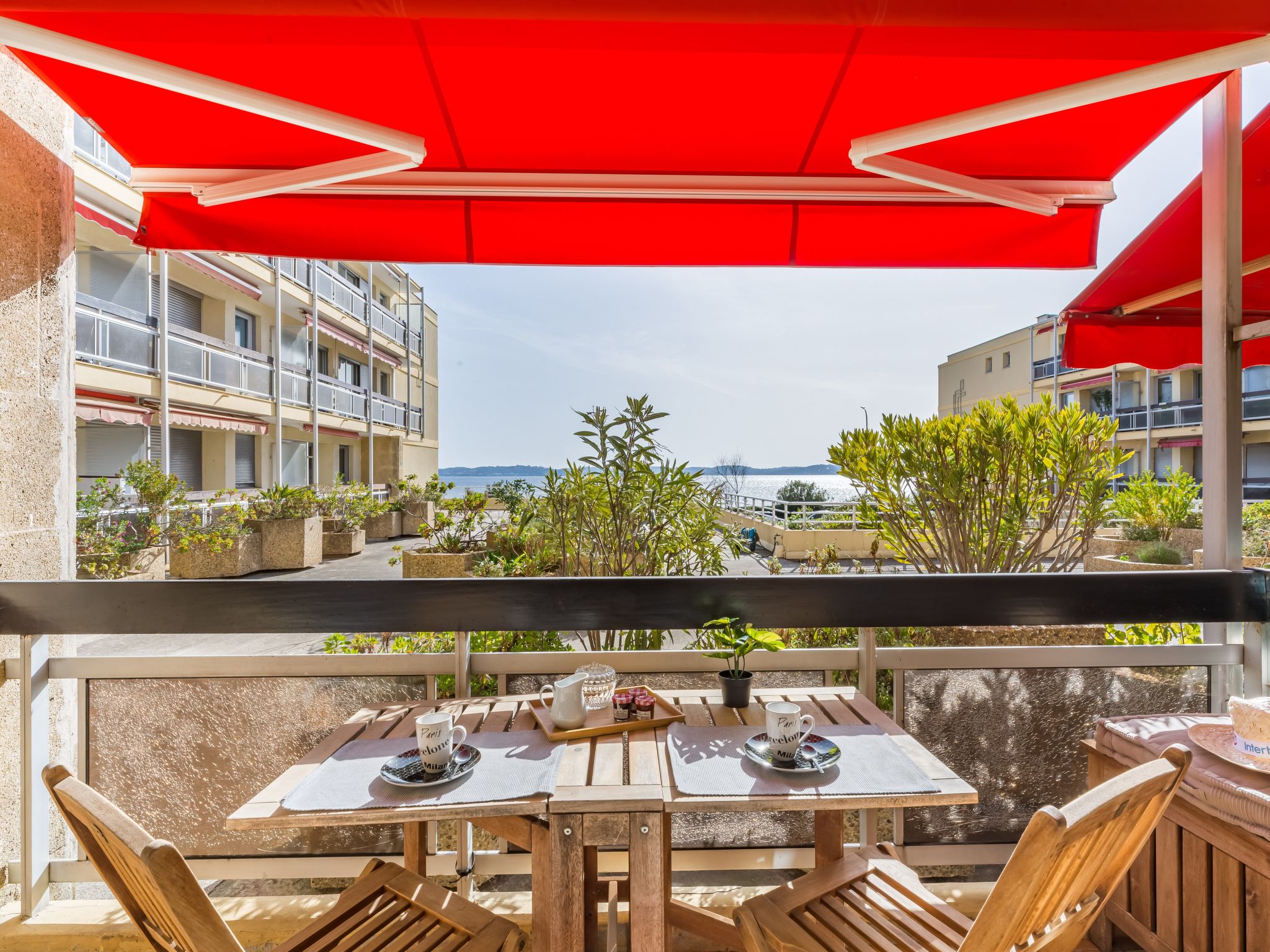 Foto 2 - Apartment mit 1 Schlafzimmer in Sainte-Maxime mit terrasse und blick aufs meer