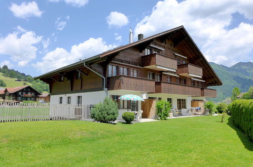 Foto 1 - Apartamento de 2 habitaciones en Zweisimmen con jardín y vistas a la montaña