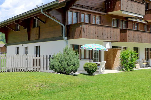 Photo 16 - 2 bedroom Apartment in Zweisimmen with garden and terrace