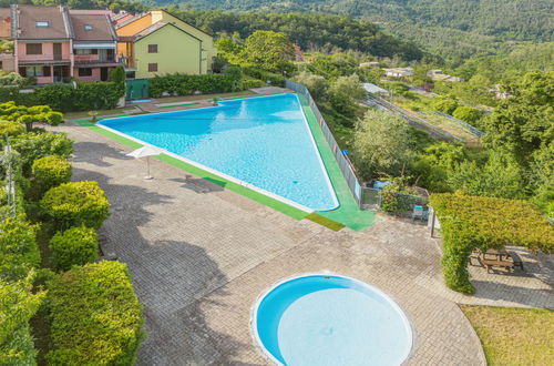 Foto 4 - Appartamento con 3 camere da letto a Pignone con piscina e giardino