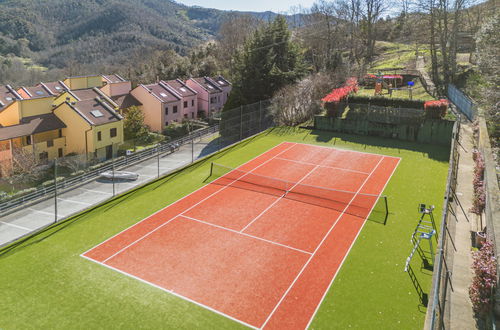 Foto 34 - Appartamento con 3 camere da letto a Pignone con piscina e giardino