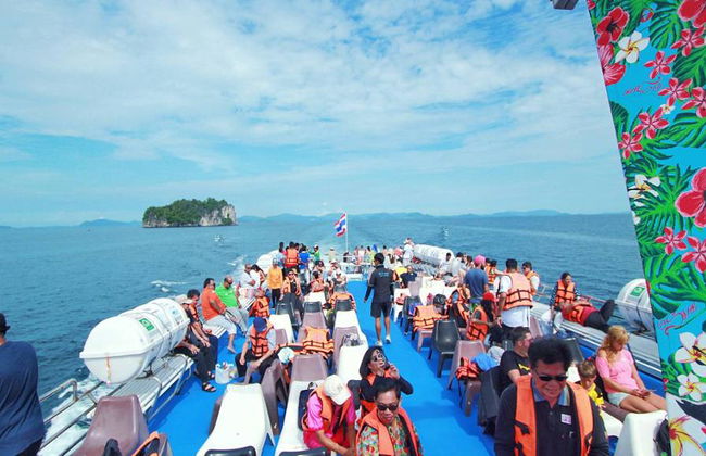 Isole Phi Phi in traghetto - Foto 4