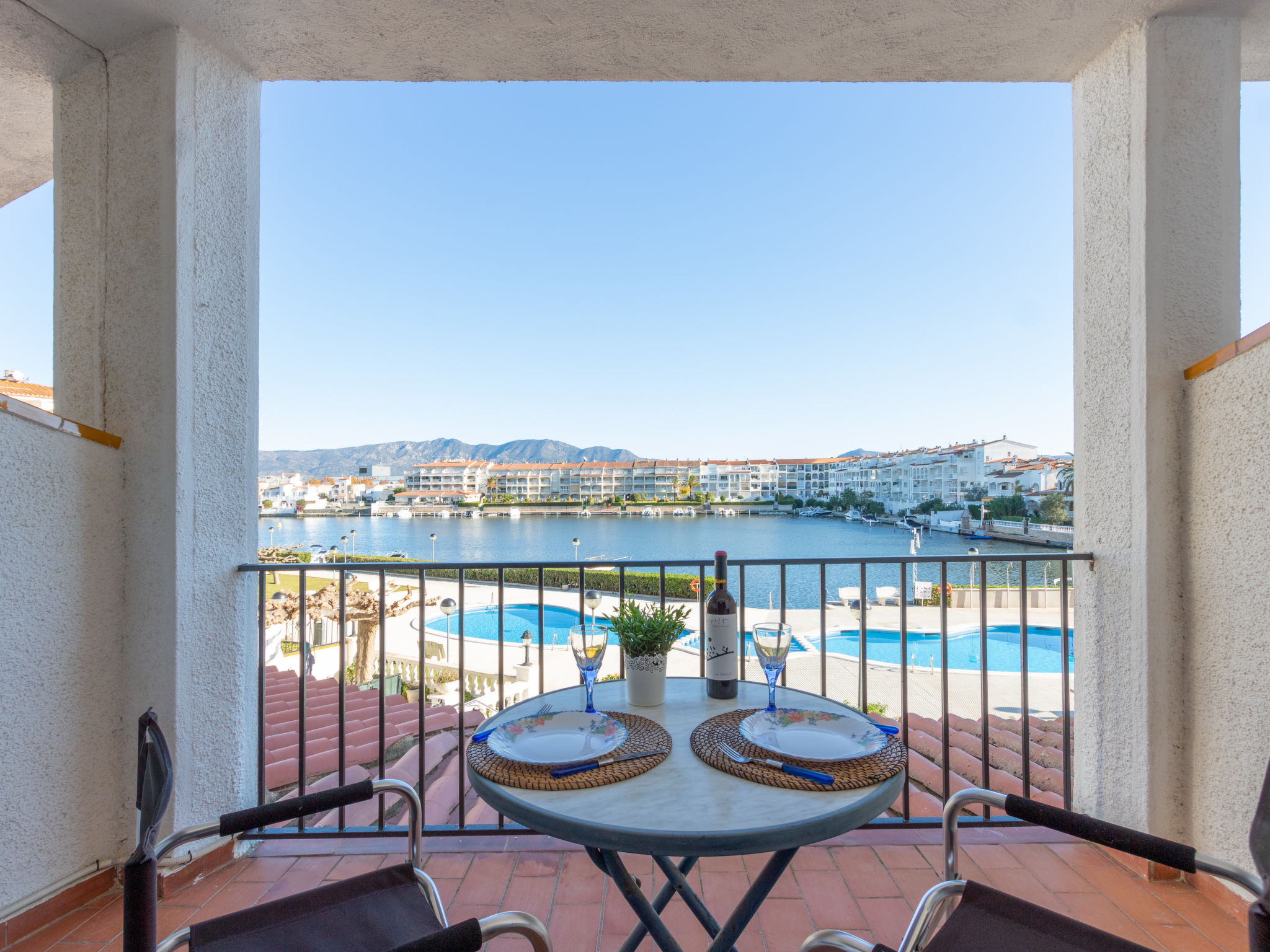 Foto 1 - Apartamento de 2 quartos em Castelló d'Empúries com piscina e vistas do mar