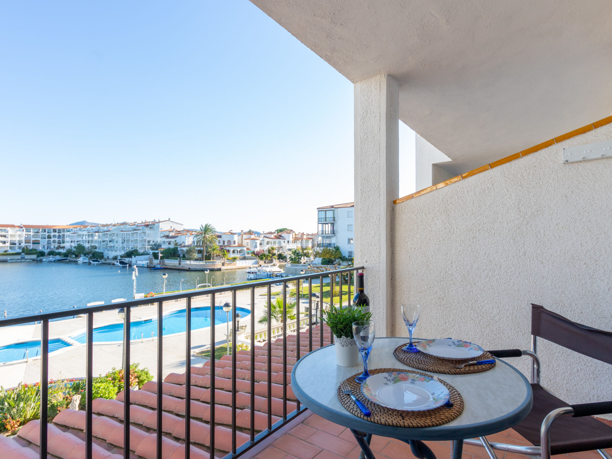 Photo 14 - 2 bedroom Apartment in Castelló d'Empúries with swimming pool and garden