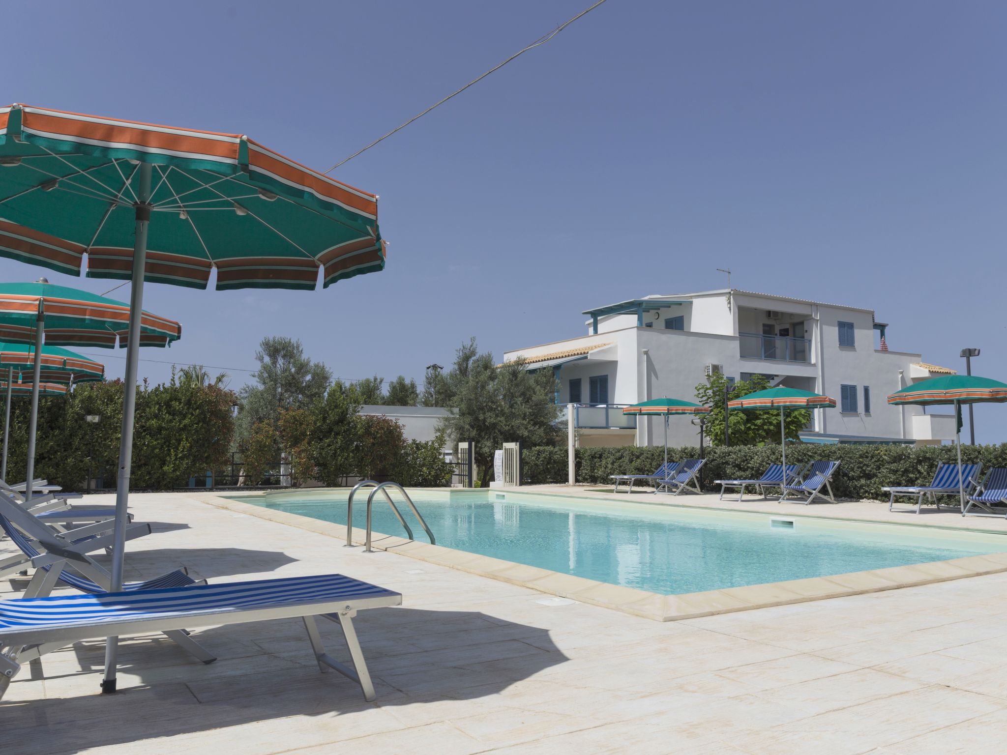 Foto 1 - Apartamento de 2 habitaciones en Scicli con piscina y vistas al mar