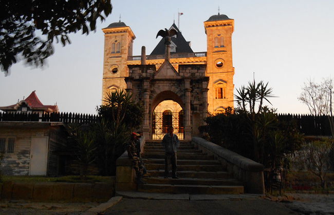 Tour della città e Zoo di Tsimbazaza - Foto 6