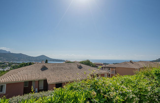 Apartamento de 2 quartos em Saint-Raphaël com piscina e jardim - Foto 20