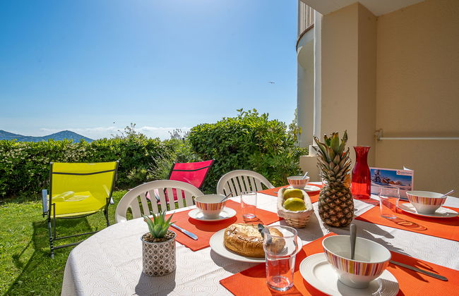 Apartamento de 2 quartos em Saint-Raphaël com piscina e jardim - Foto 18