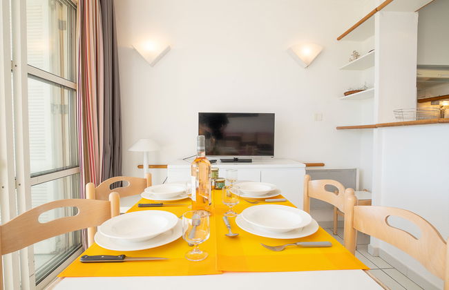 Apartamento de 2 quartos em Saint-Raphaël com piscina e jardim - Foto 9