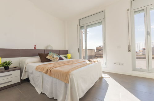 Foto 5 - Appartamento con 3 camere da letto a l'Ampolla con terrazza