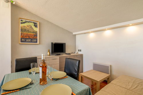 Photo 7 - 2 bedroom Apartment in Agde with terrace and sea view