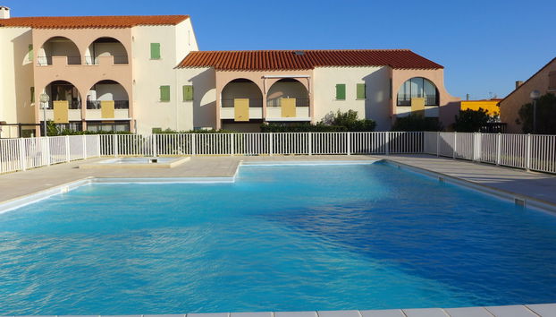 4 bedroom Apartment in Le Barcarès with swimming pool and terrace - Photo 2