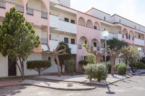 Foto 20 - Appartamento con 1 camera da letto a Le Barcarès con piscina e vista mare