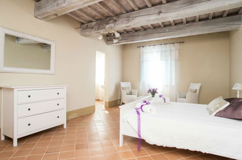 Foto 22 - Apartment mit 3 Schlafzimmern in Trequanda mit schwimmbad und garten