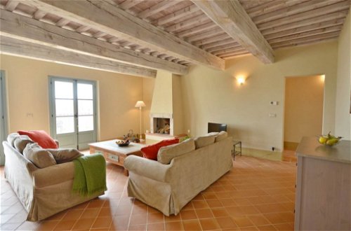 Photo 8 - 3 bedroom Apartment in Trequanda with swimming pool and garden