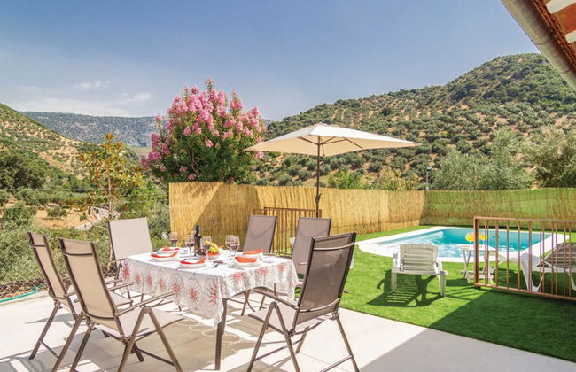 Casa de 4 quartos em Rute com piscina privada e jardim - Foto 2