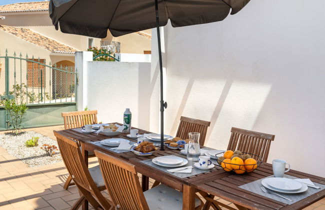 Casa de 2 quartos em Albufeira com piscina e jardim - Foto 15