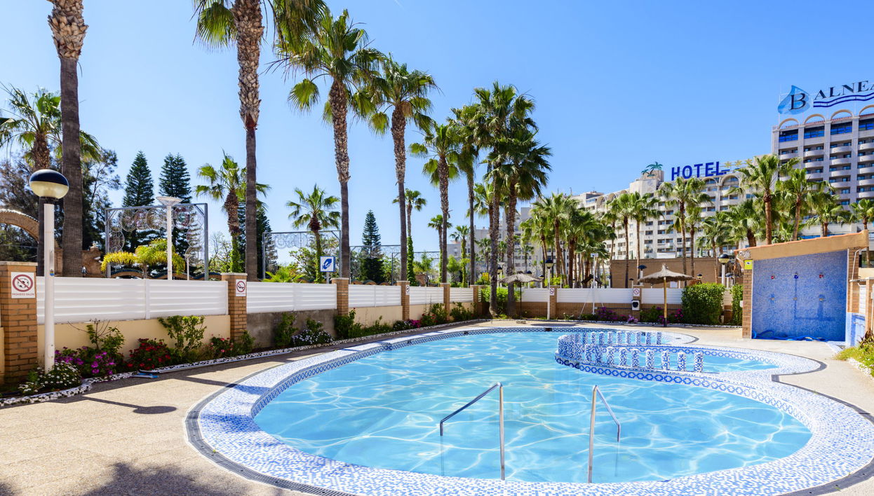 3 bedroom Apartment in Oropesa del Mar with swimming pool and garden - Photo 1