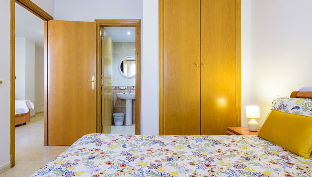 3 bedroom Apartment in Oropesa del Mar with swimming pool and garden - Photo 4