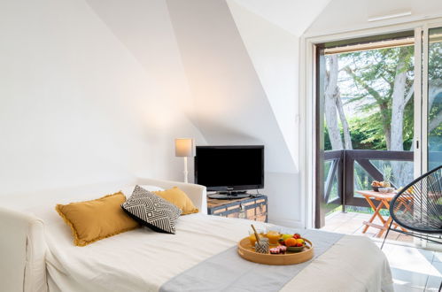 Foto 14 - Appartamento con 2 camere da letto a Carnac con vista mare