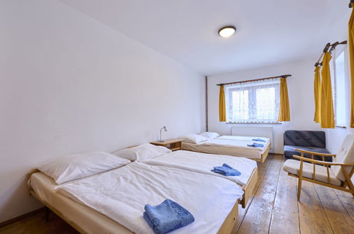Foto 18 - Haus mit 6 Schlafzimmern in Zlatá Olešnice mit terrasse