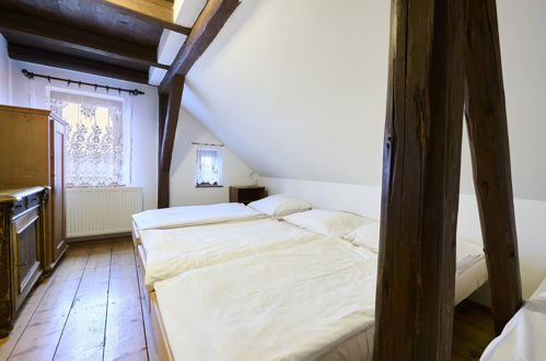 Photo 10 - Maison de 6 chambres à Zlatá Olešnice avec terrasse