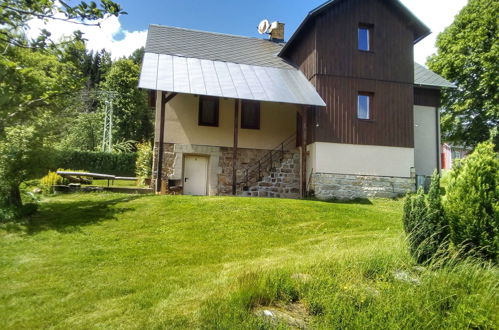 Foto 1 - Haus mit 6 Schlafzimmern in Zlatá Olešnice mit terrasse