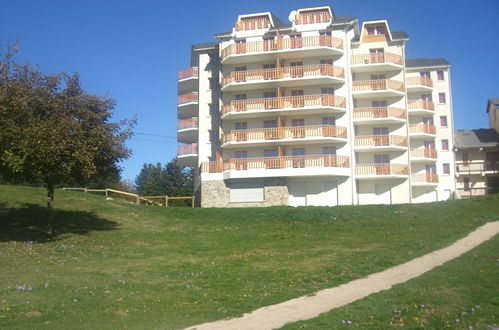 Foto 1 - Apartment mit 2 Schlafzimmern in Ax-les-Thermes mit schwimmbad und garten