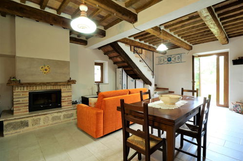 Photo 10 - 3 bedroom House in Roccastrada with garden and terrace