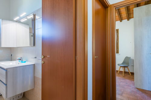 Foto 41 - Apartamento de 1 quarto em Riparbella com piscina e terraço