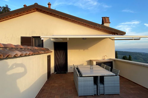 Photo 28 - Appartement de 1 chambre à Riparbella avec piscine et terrasse