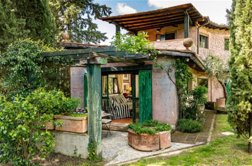 Foto 15 - Casa de 9 habitaciones en Figline e Incisa Valdarno con piscina privada y jardín