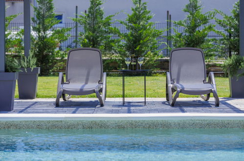 Photo 29 - Maison de 2 chambres à Kanfanar avec piscine privée et jardin