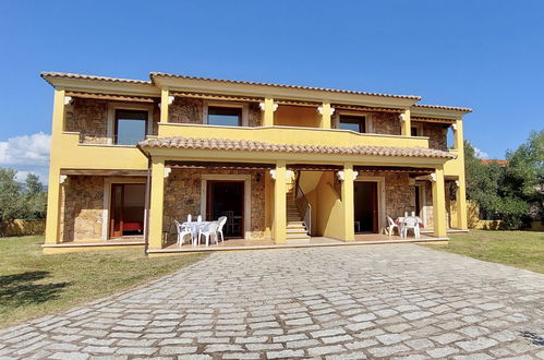 Foto 1 - Appartamento con 2 camere da letto a San Teodoro con terrazza e vista mare