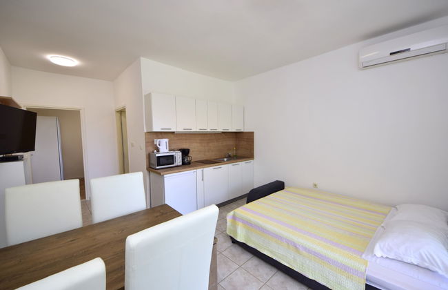 Apartment mit 2 Schlafzimmern in Sibenik mit schwimmbad und garten - Foto 6