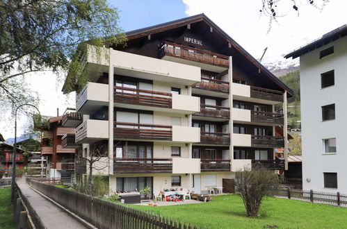 Photo 13 - Apartment in Zermatt with terrace