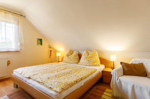 Foto 6 - Appartamento con 2 camere da letto a Balatonszemes con giardino e vista sulle montagne